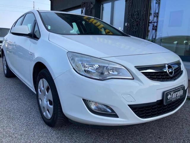 OPEL Astra 1.4 100CV 5 porte Cosmo