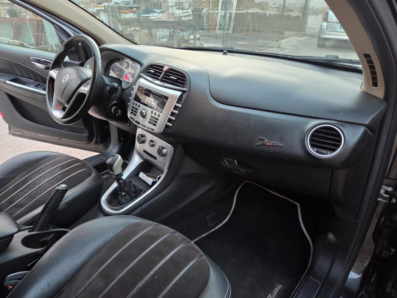 Lancia Delta 1.6 MJT DPF Platino