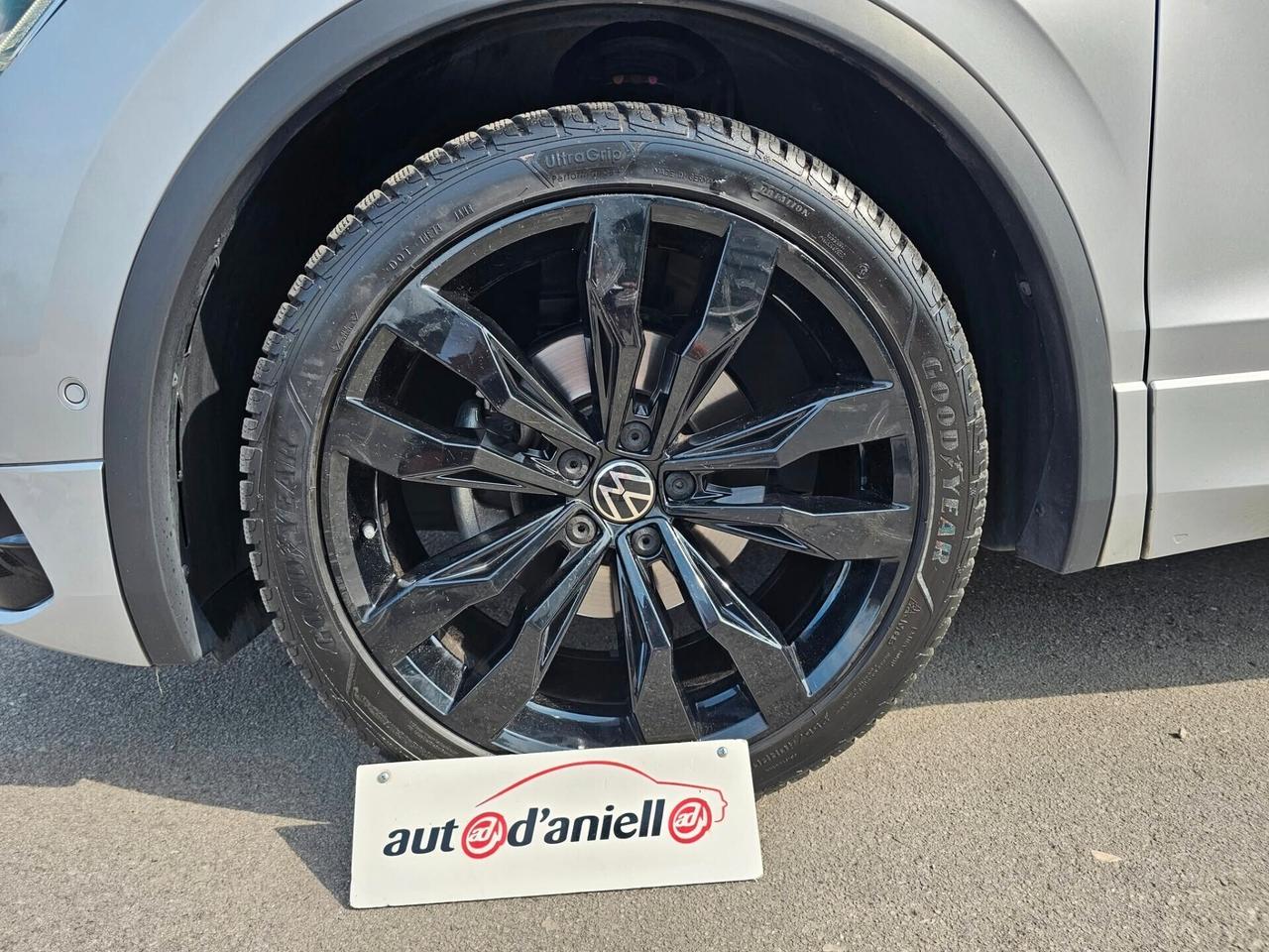 Volkswagen Tiguan 2.0 TDI 150 CV SCR DSG R-Line
