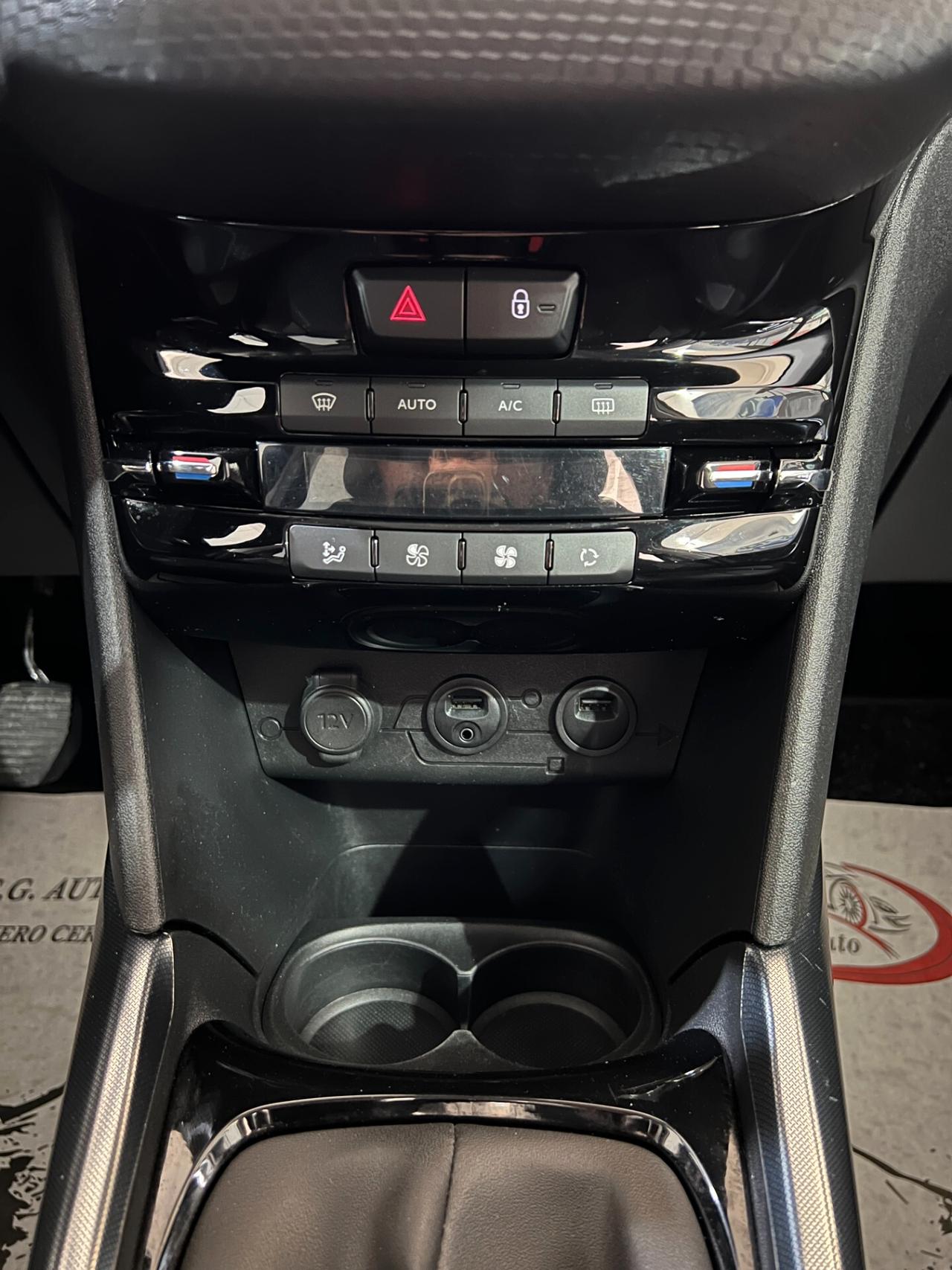 Peugeot 2008 1.6 92 CV - ALLURE - 2014