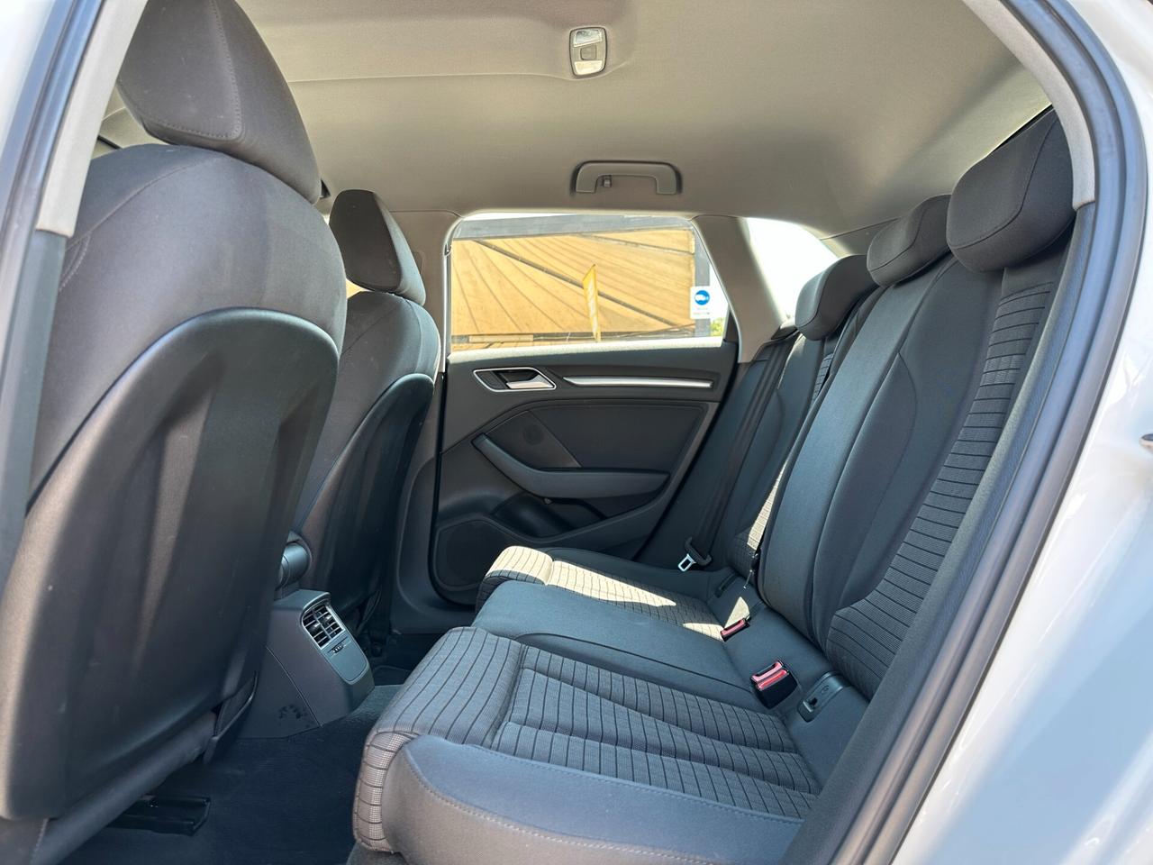 AUDI A3 Sportback 1.6 TDI 110 CV Design