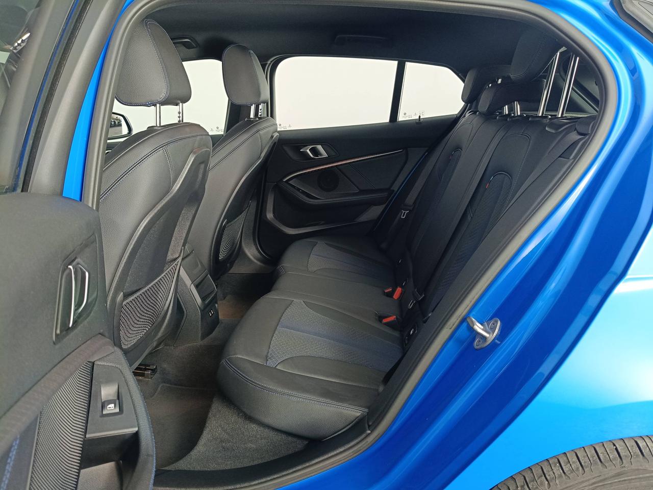 BMW Serie 1 F40 - 116d Msport auto