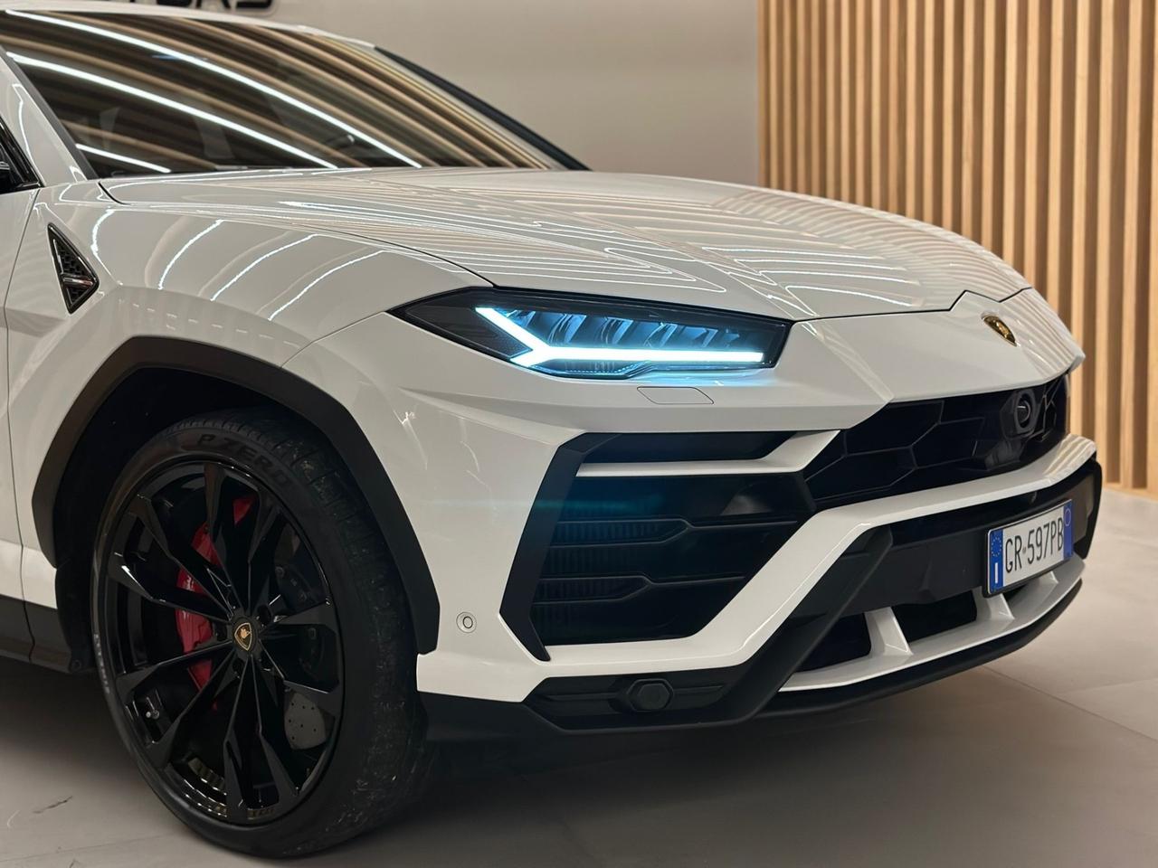 Lamborghini Urus 4.0 FULL PARI AL NUOVO KM ZERO