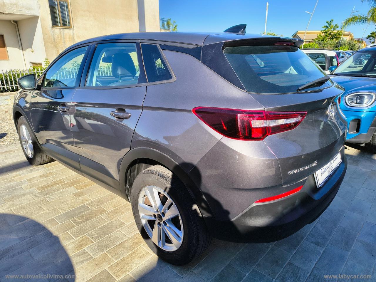 OPEL Grandland X 1.5 D Ecotec S&S Bus. Ed.