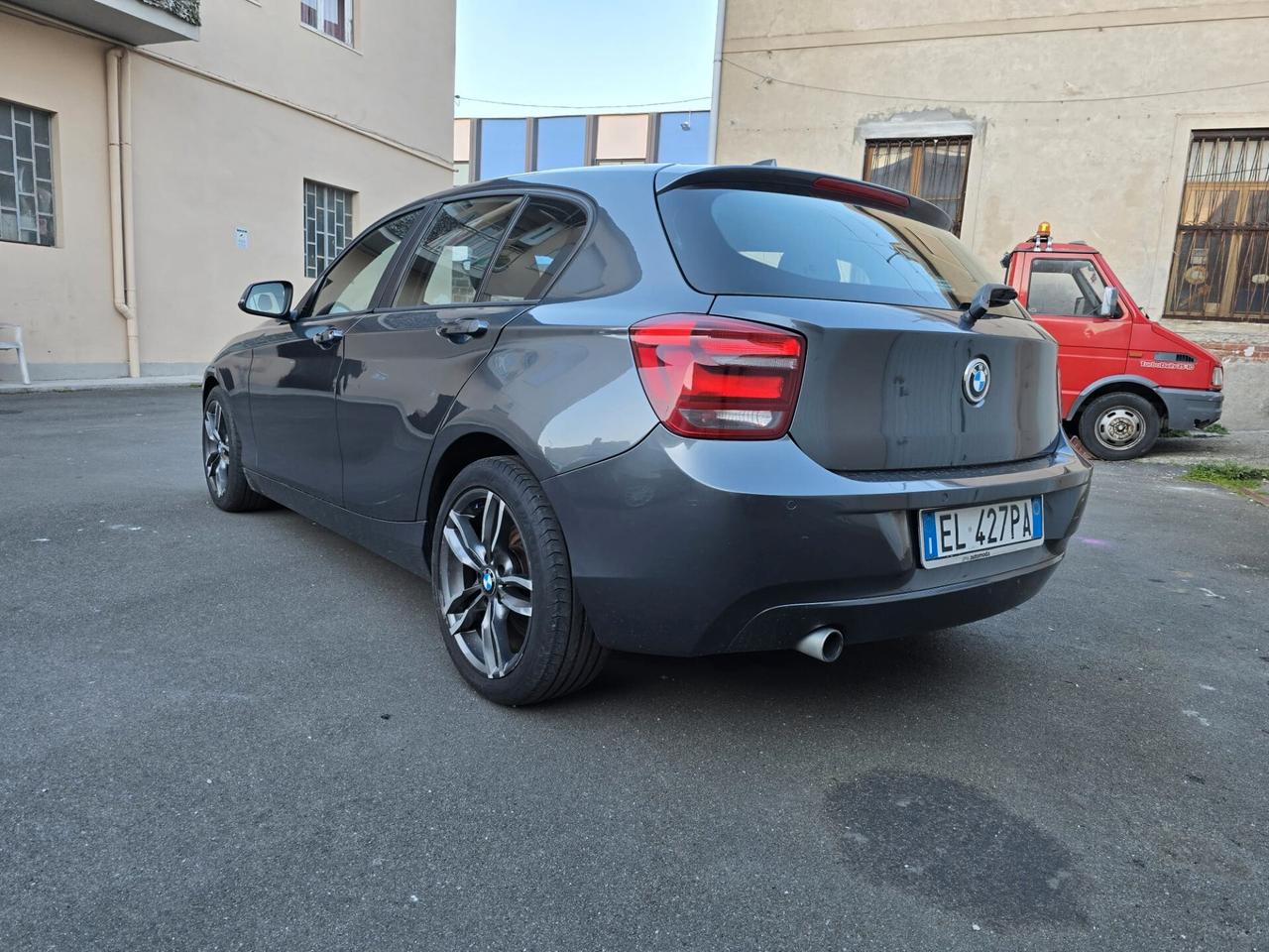 Bmw 116 116d 5p. Efficient Dynamics Urban