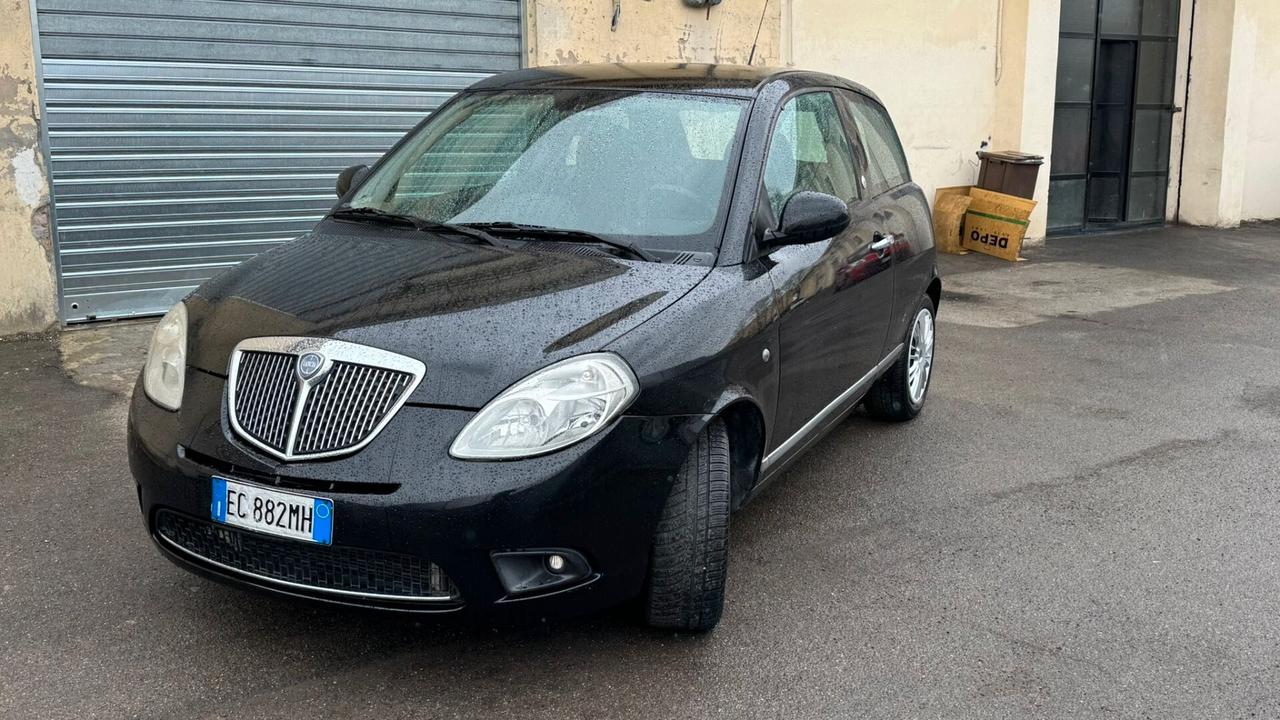 Lancia Ypsilon 1.4 Elle Ecochic GPL