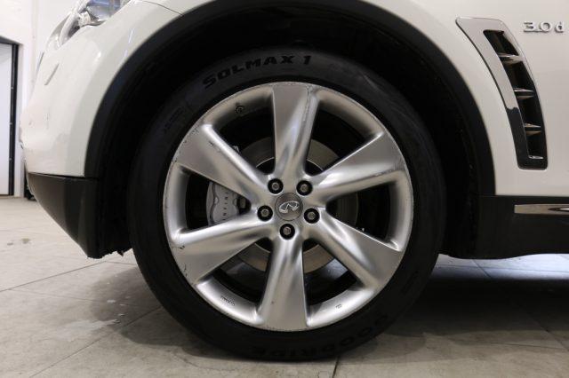 INFINITI QX70 3.0 diesel V6 AT S Premium