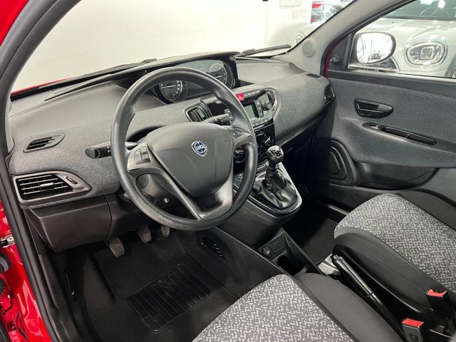 LANCIA Ypsilon 1.0 FireFly 5 porte S&S Hybrid Ecochic Silver