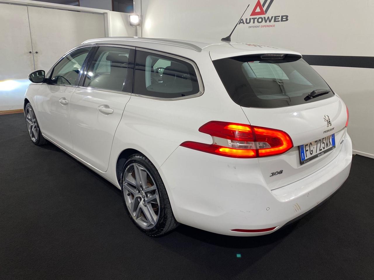 Peugeot 308 PureTech Turbo 130 *PER COMMERCIANTI *