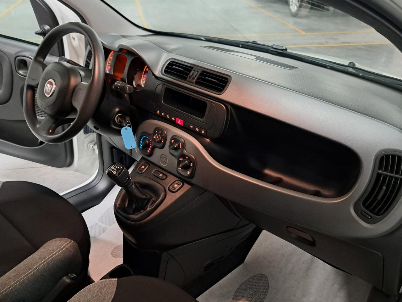 Fiat Panda 1.0 FireFly Hybrid Street N1 Autocarro 4 Posti