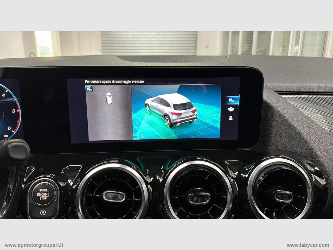 MERCEDES-BENZ GLA 200 d 4Matic AMG Line PREMIUM