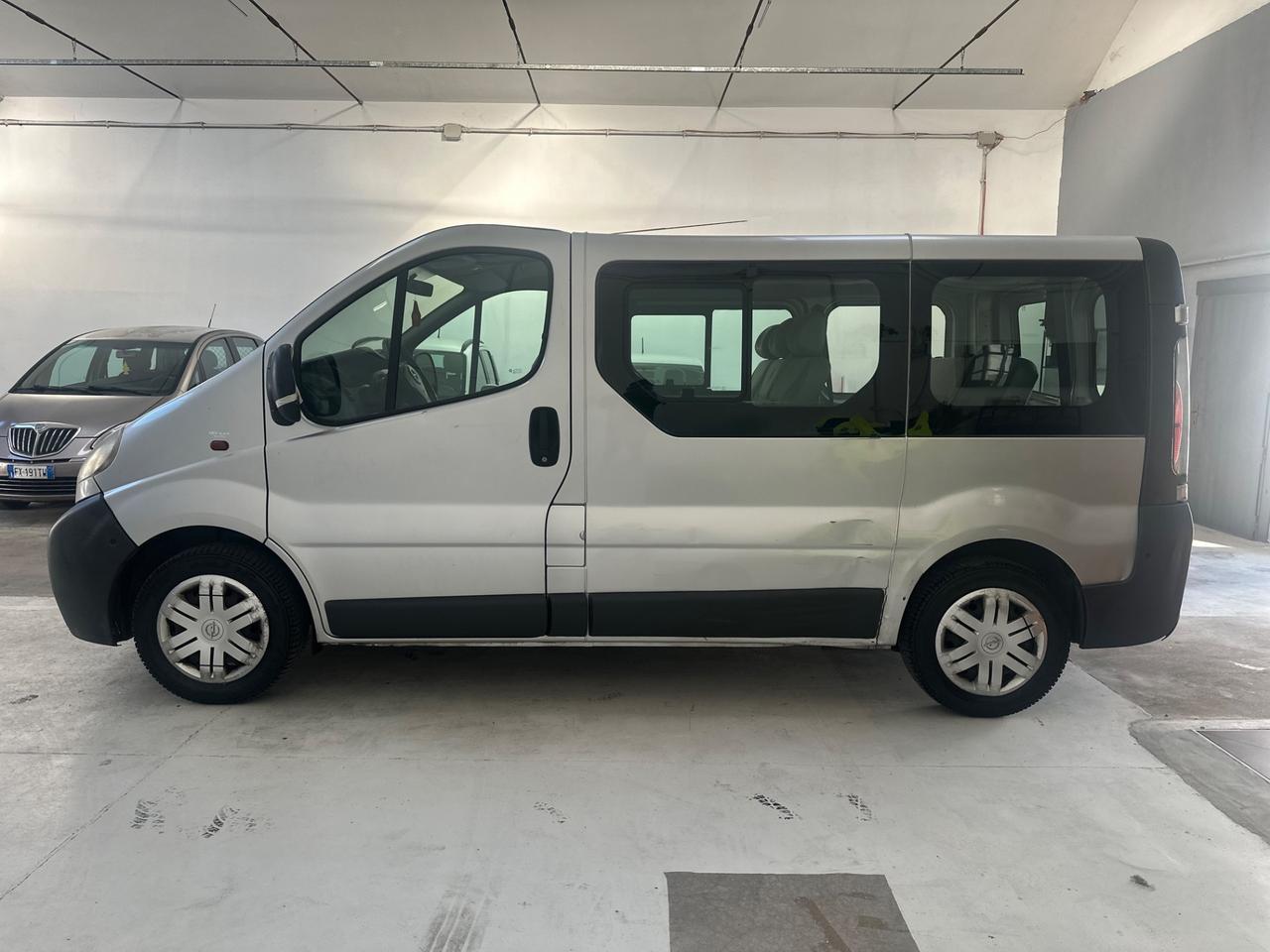 Opel Vivaro 27 1.9 CDTI/80CV PC-TN Combi