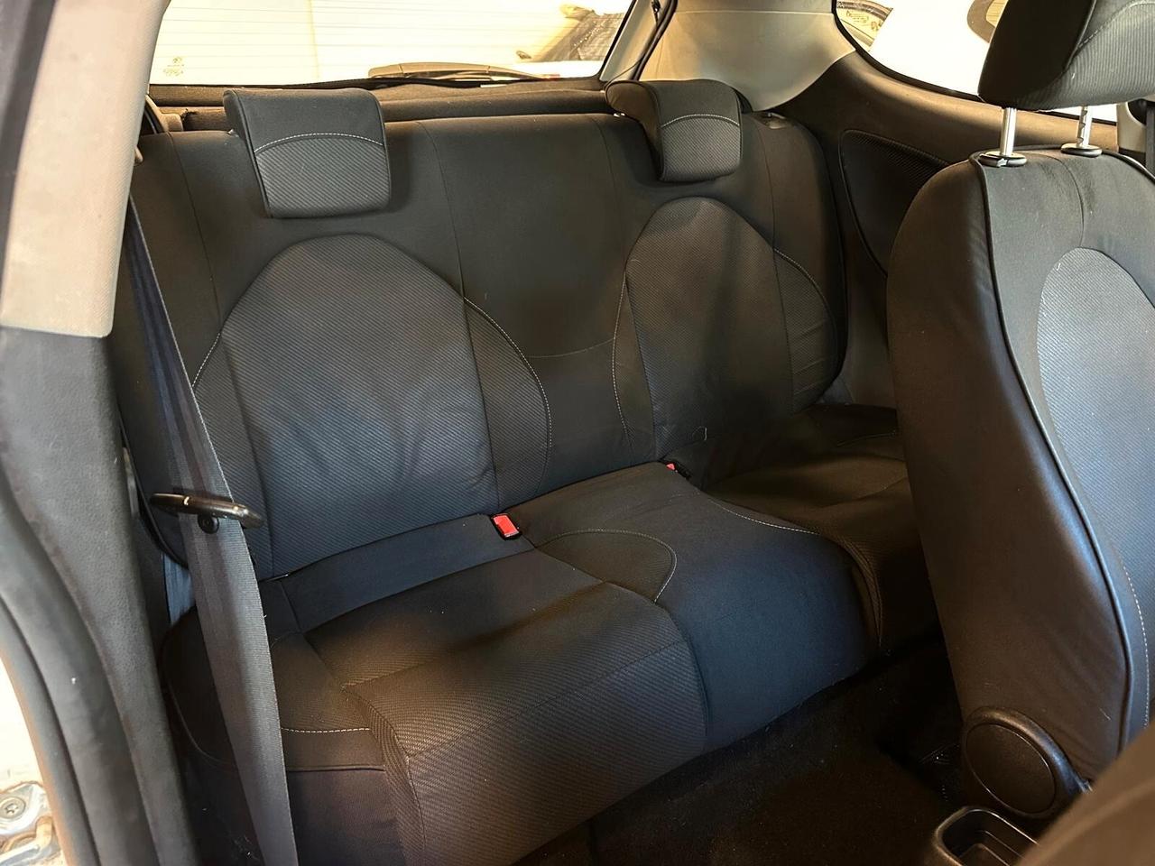 Alfa Romeo MiTo 1.3 JTDm-2 95 CV S&S Distinctive Sport Pack