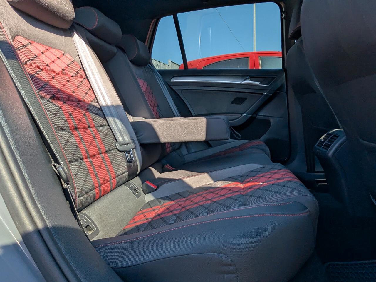 Volkswagen Golf GTI 2.0 TSI TCR DSG 5p. BlueMotion Technology