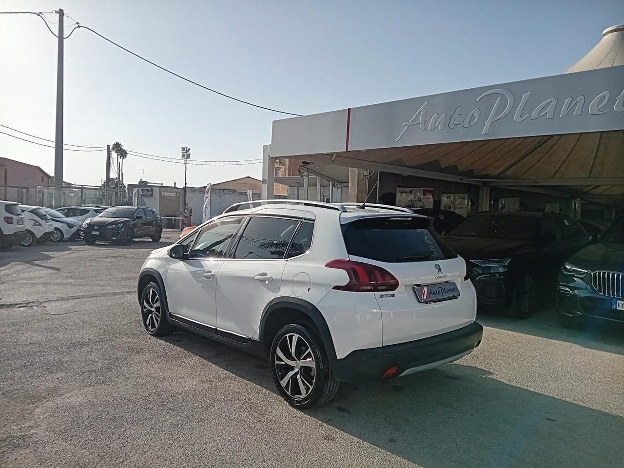 Peugeot 2008 BlueHDi 100 S&S Allure