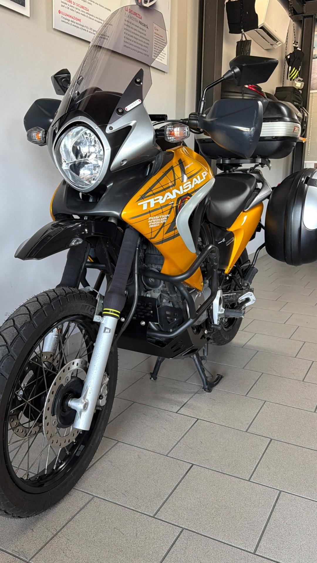 Honda Transalp XL 700 V