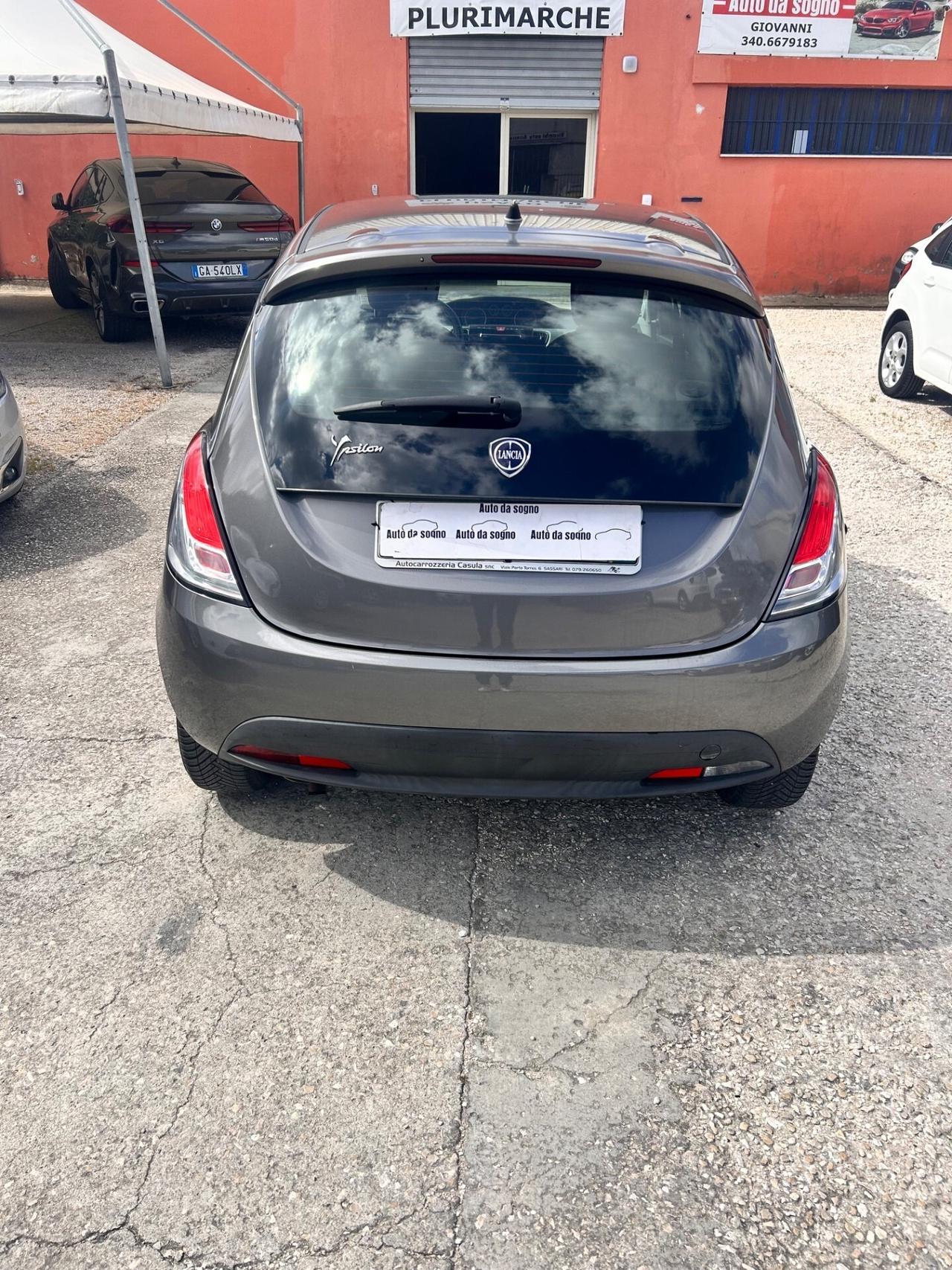 Lancia Ypsilon 1.2 69 CV 5 porte S&S Platinum