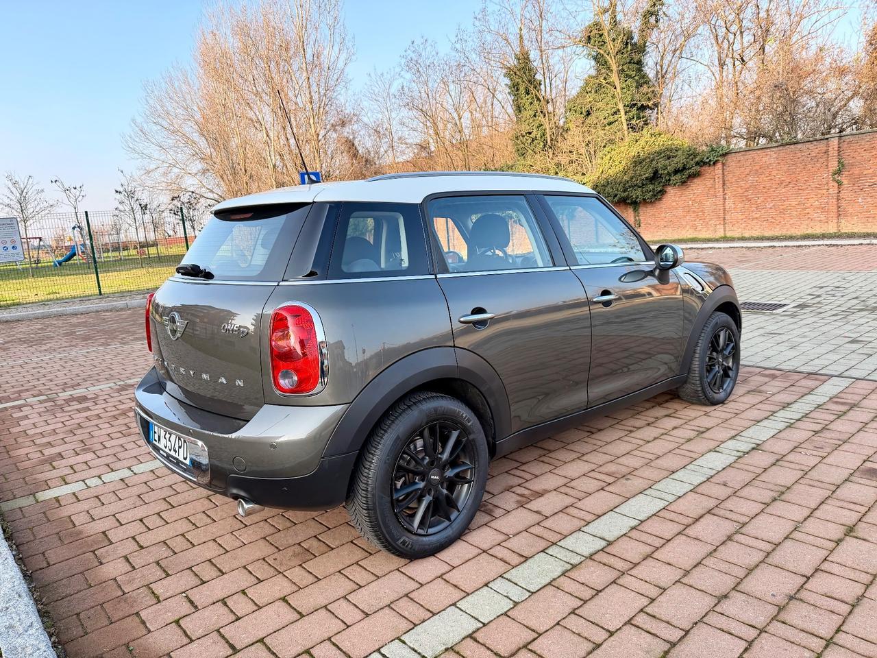 MINI Countryman D 1.6