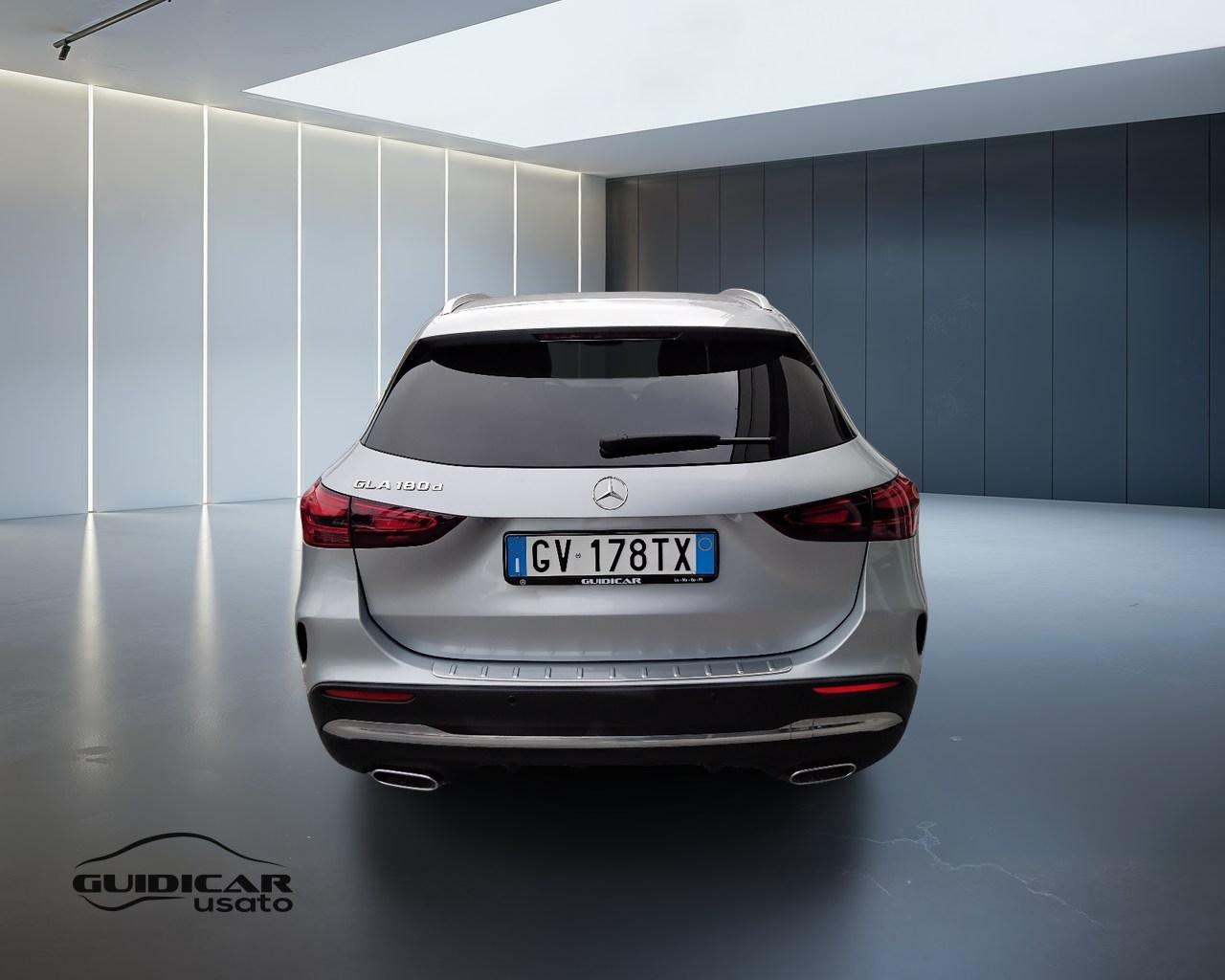 Mercedes-Benz GLA-H247 2023 - GLA 180 d AMG Line Advanced Plus auto