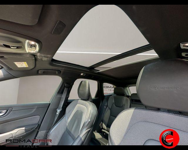VOLVO XC60 B4 (d) AWD Geartronic R-design
