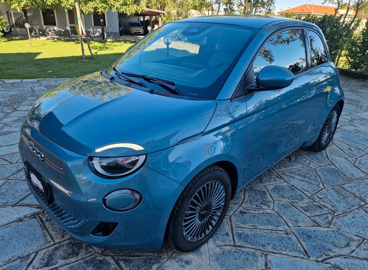 Fiat 500e Passion 42 kWh