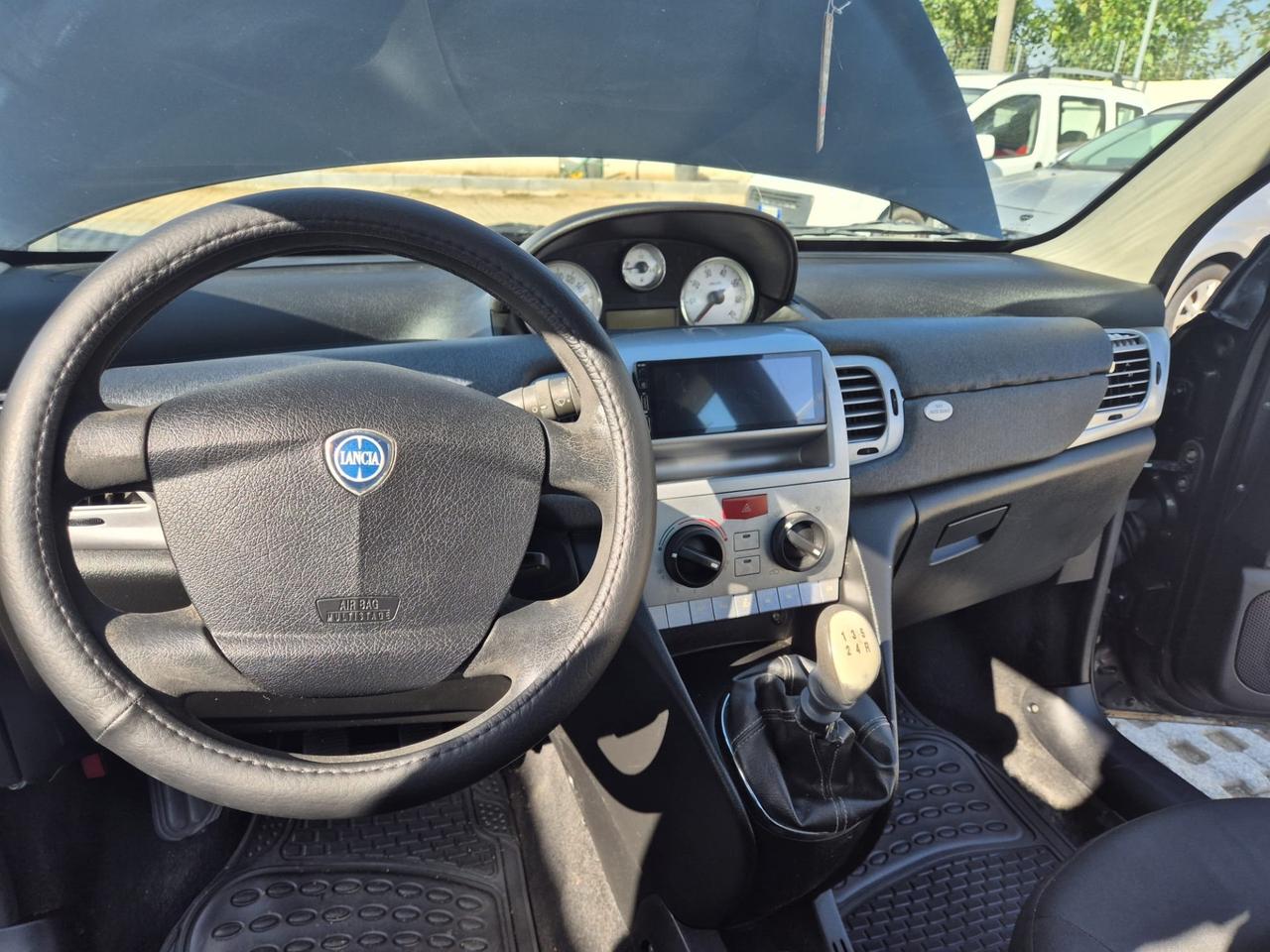 Lancia Ypsilon 1.2 Elle