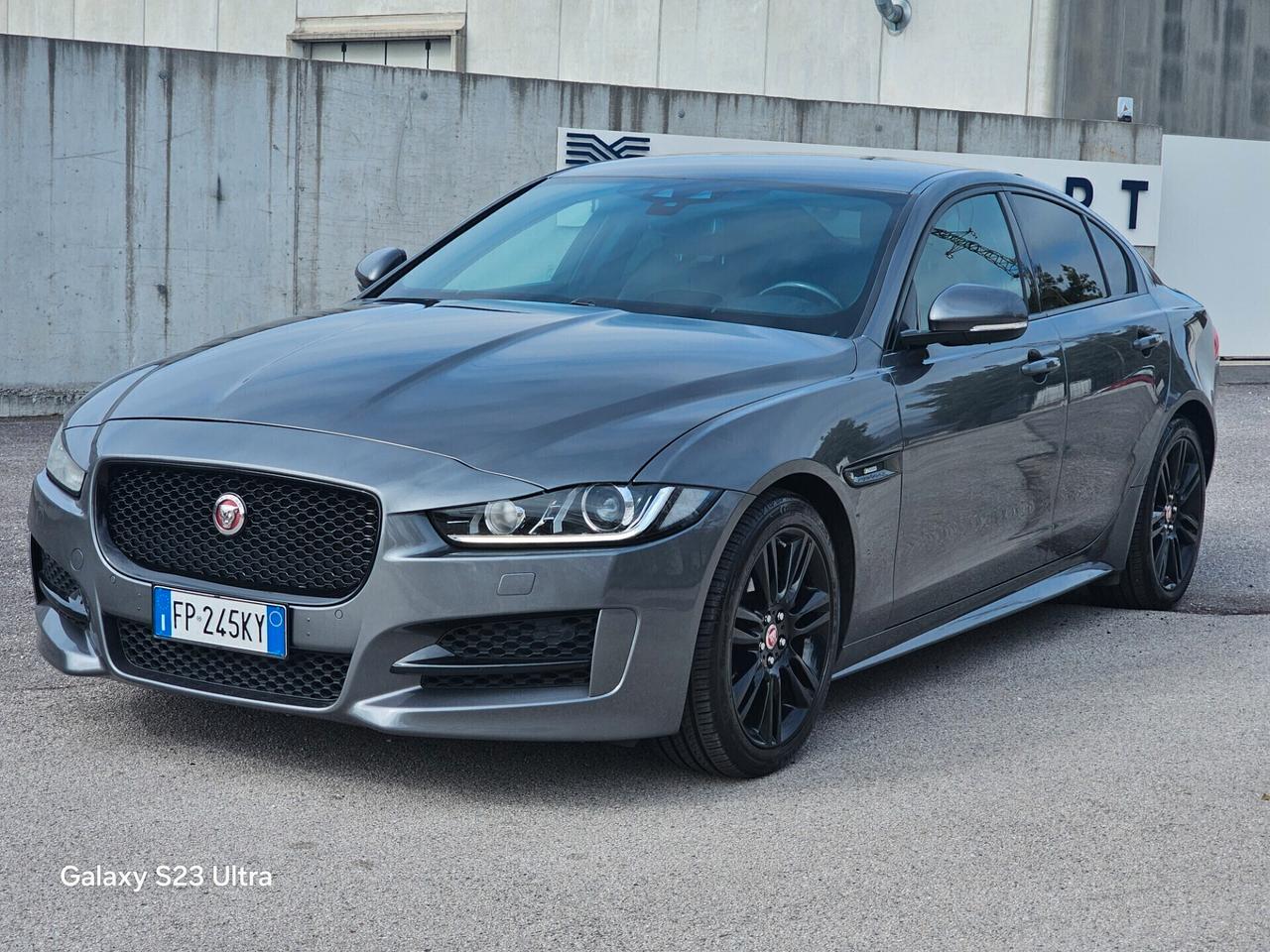 Jaguar XE R DINAMIC 2.0 DIESEL UNICO PROPRIETARIO ANNO 2018