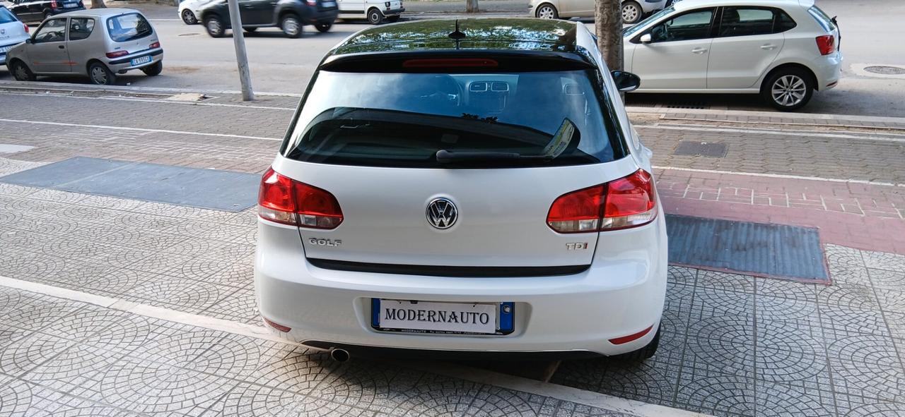 Volkswagen GOLF 1.6 TDI DPF 5p. HIGHLINE
