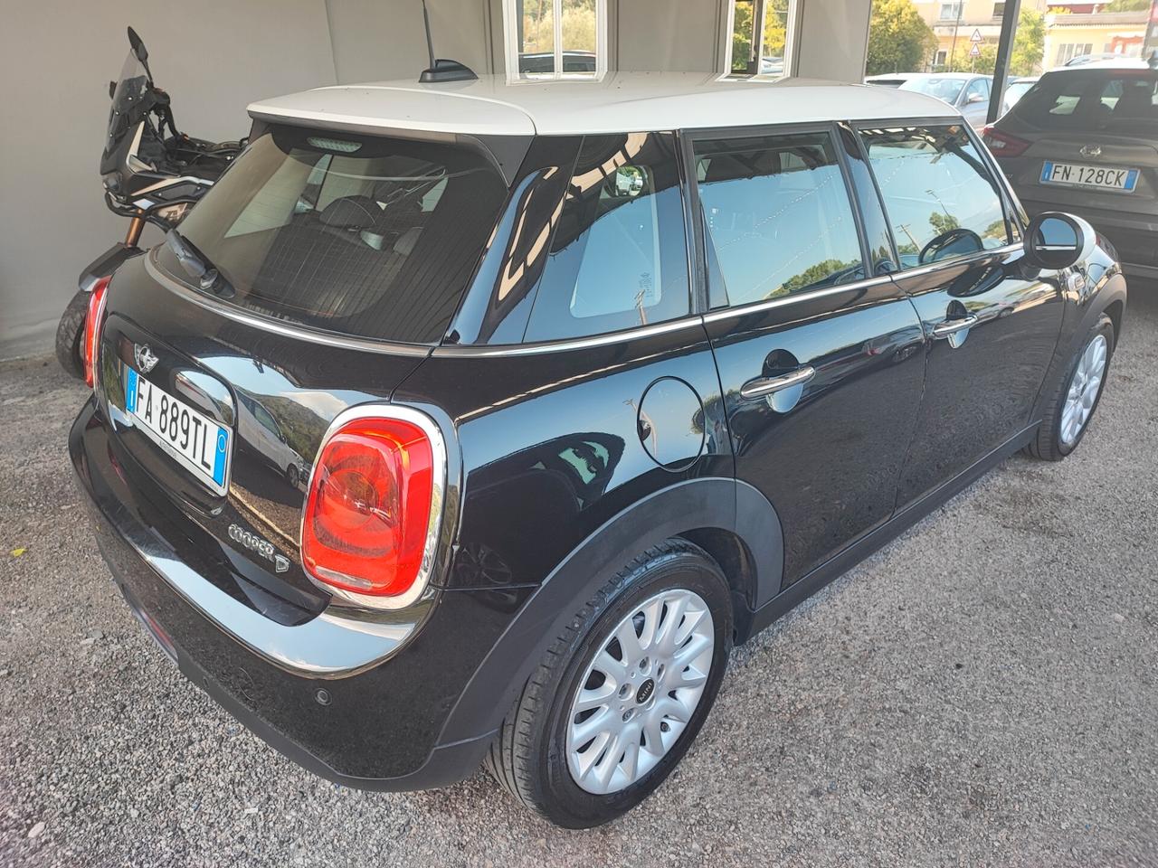 Mini 1.5 Cooper D Business XL