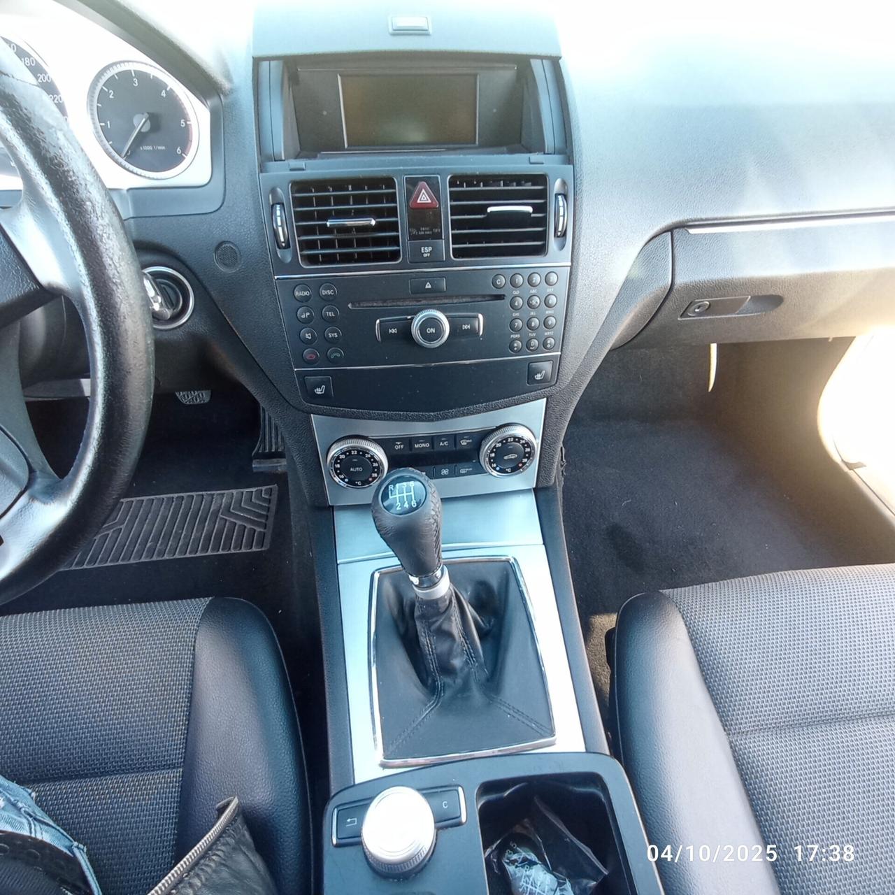 Mercedes-benz C 220 CDI BlueEFFICIENCY Avantgarde