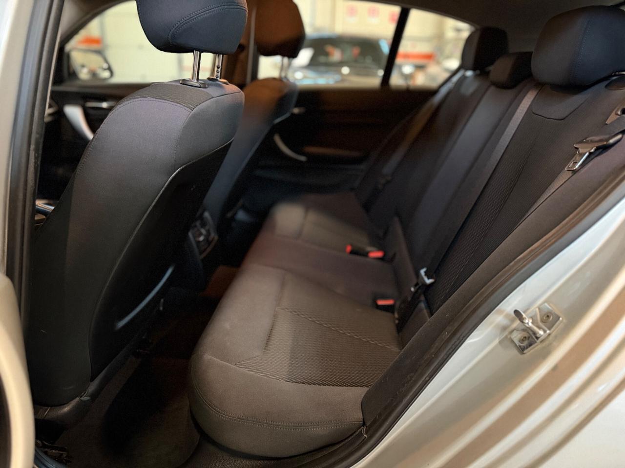 Bmw 116 116d 5p. Efficient Dynamics Urban NEOPATENTATI