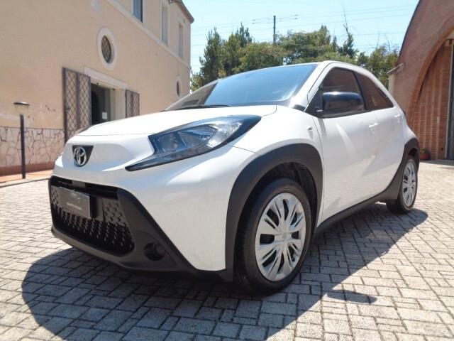 Toyota Aygo X 1.0 VVT-i 72 CV 5 porte Active S-CVT NESSUN VINCOLO DI FINANZIAMENTO