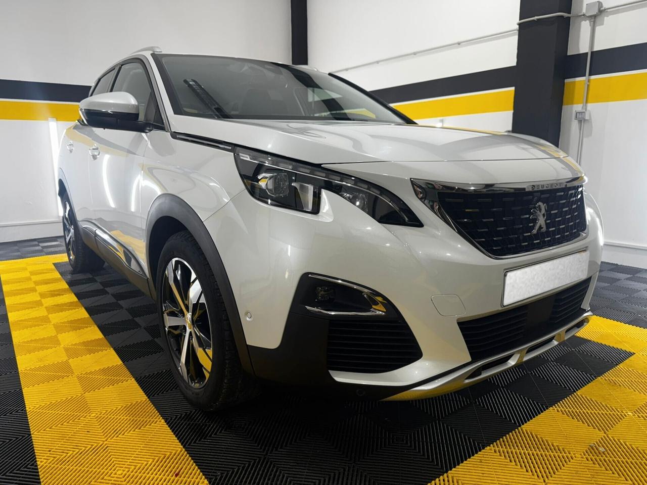 Peugeot 3008 BlueHDi 120 S&S Allure