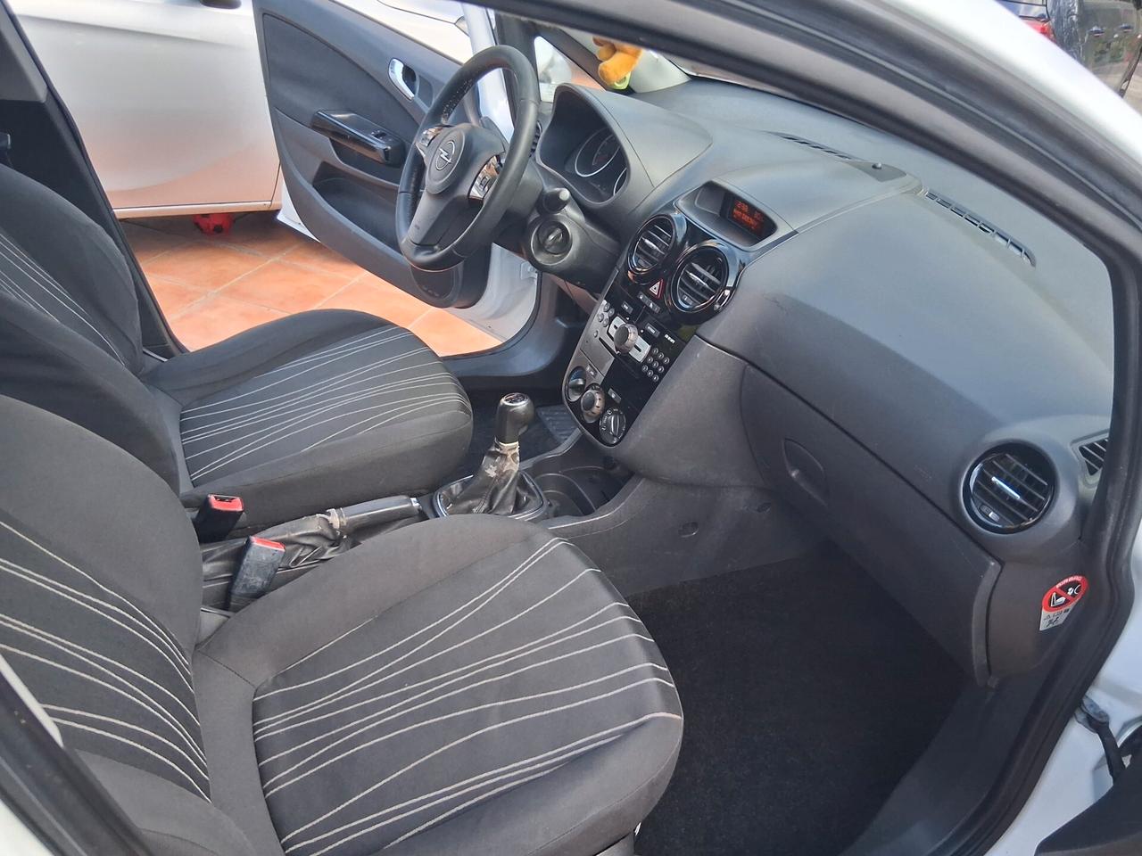 Opel Corsa 1.2 85CV 5 porte GPL-TECH Club
