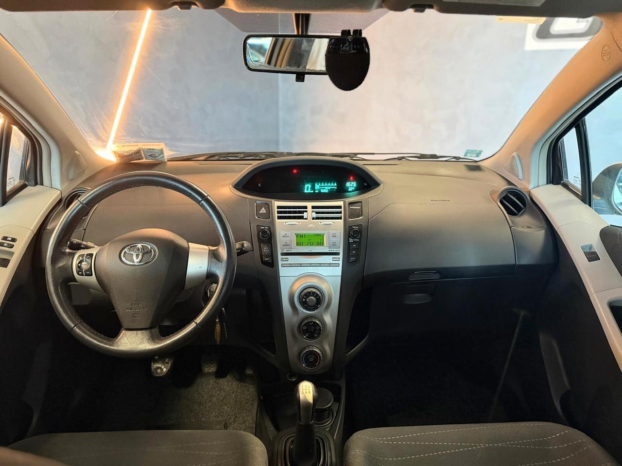 Toyota Yaris 1.3 5 porte Sol