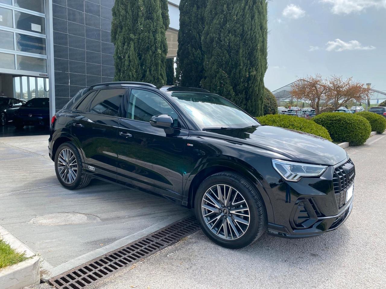 Audi Q3 35 TFSI S line edition