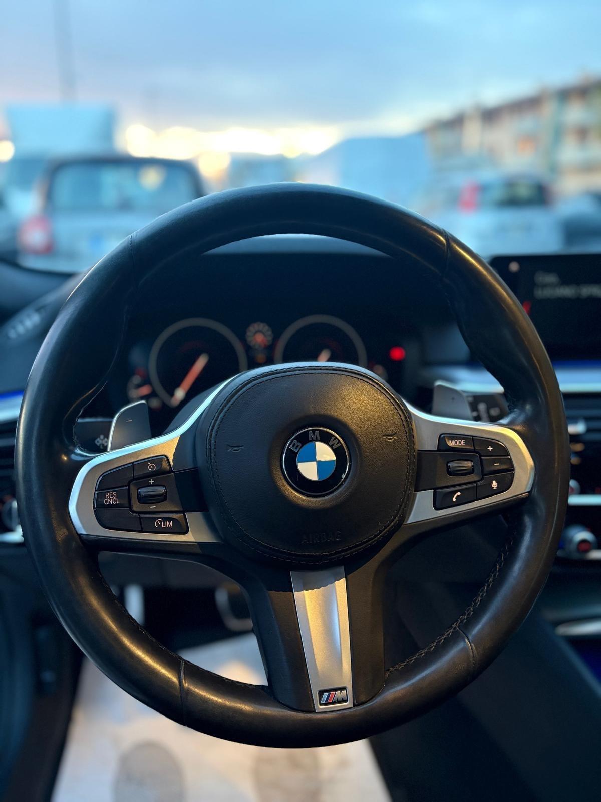 Bmw 520 520d xDrive Touring Msport