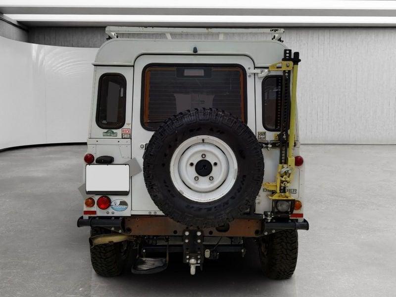 Land Rover Defender 90 2.4 td E SW