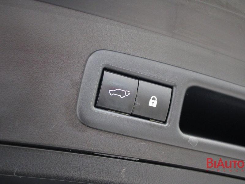 Lexus UX Hybrid Midnight