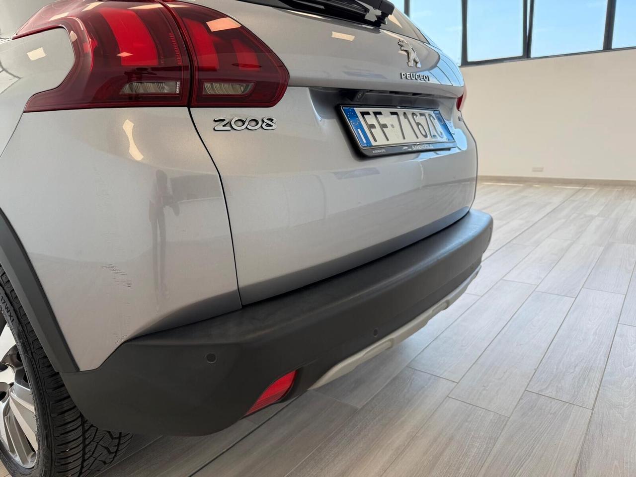 Peugeot 2008 BlueHDi 100 GT Line