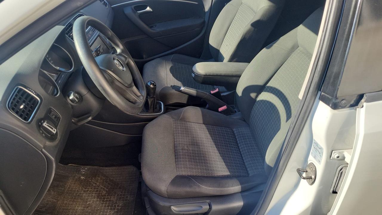 VOLKSWAGEN POLO 1,4 TDI-UNICO PROP-EURO 6-3 REVISI