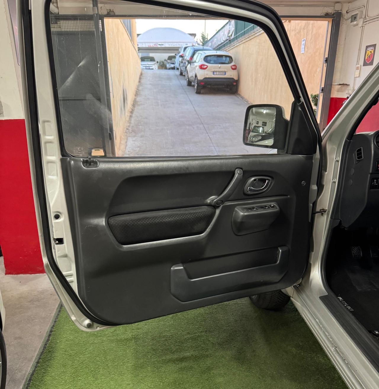 Suzuki Jimny 1.5 DDiS cat 4WD JLX Più