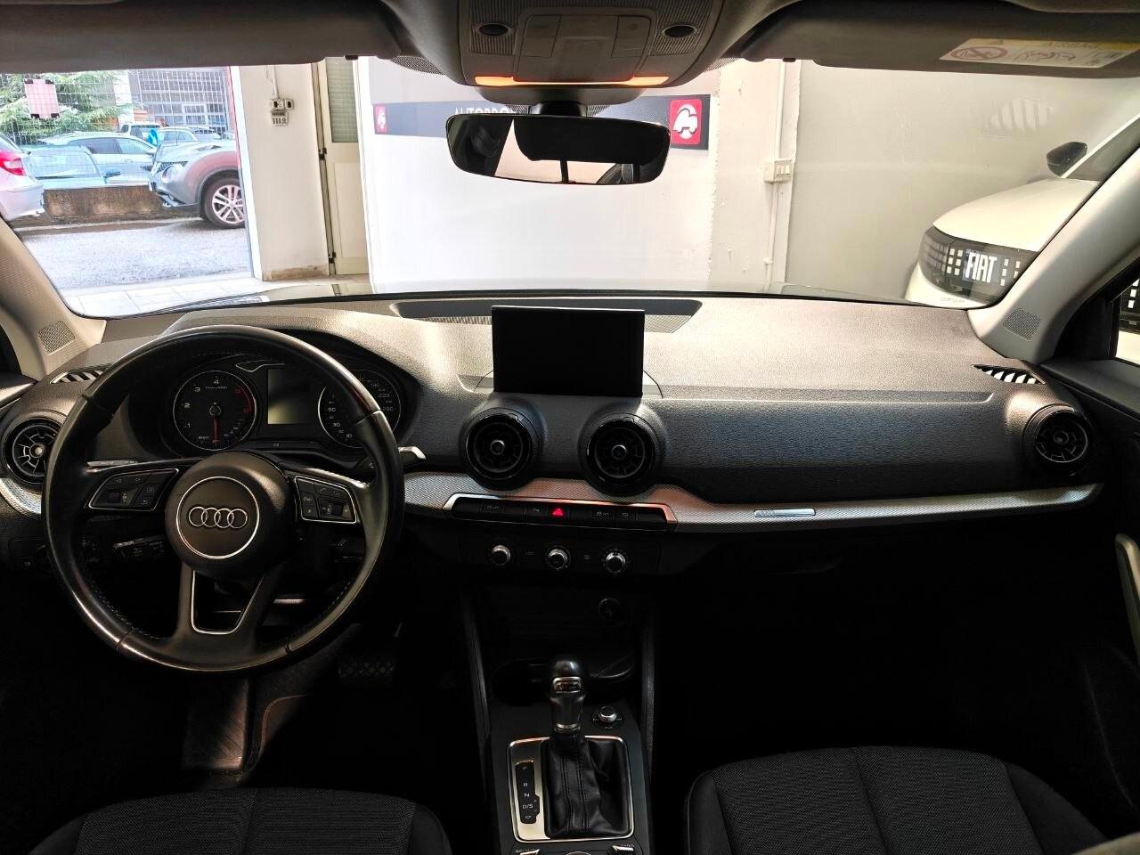 AUDI Q2 Q2 30 TDI S tronic Business
