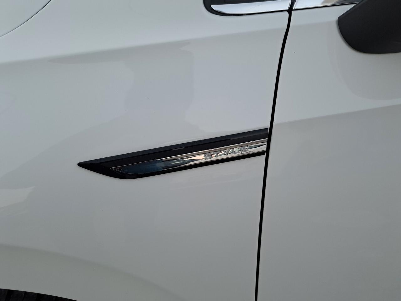 Volkswagen Golf 8 2.0 TDI 115 CV SCR Style - 2021