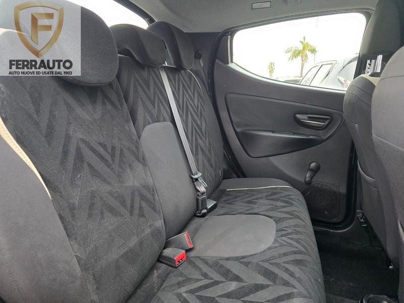 Lancia Ypsilon 0.9 TwinAir 85 CV 5 porte S&S DFN Gold