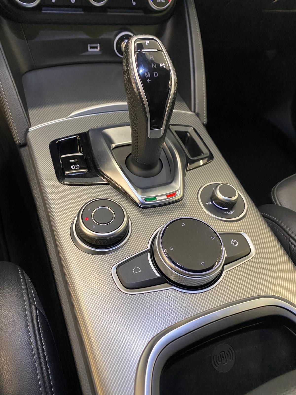 Alfa Romeo Stelvio 2.2 Turbodiesel 210 CV AT8 Q4 Veloce