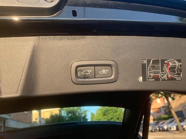 Volvo XC40 T2 Geartronic Momentum Pro