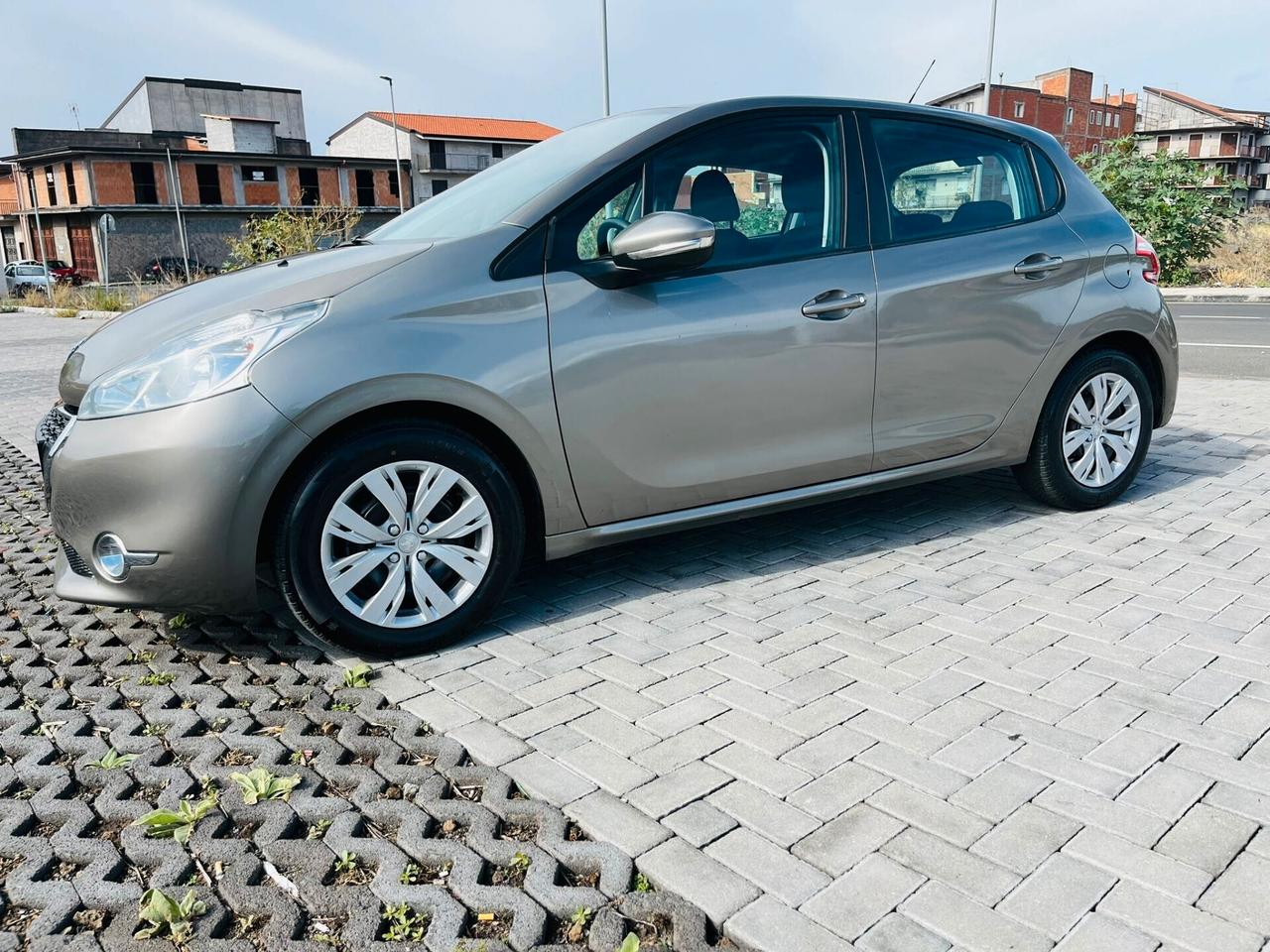 Peugeot 208 1.4HDI OBBLIGO FINANZIAMENTO CHIAMA