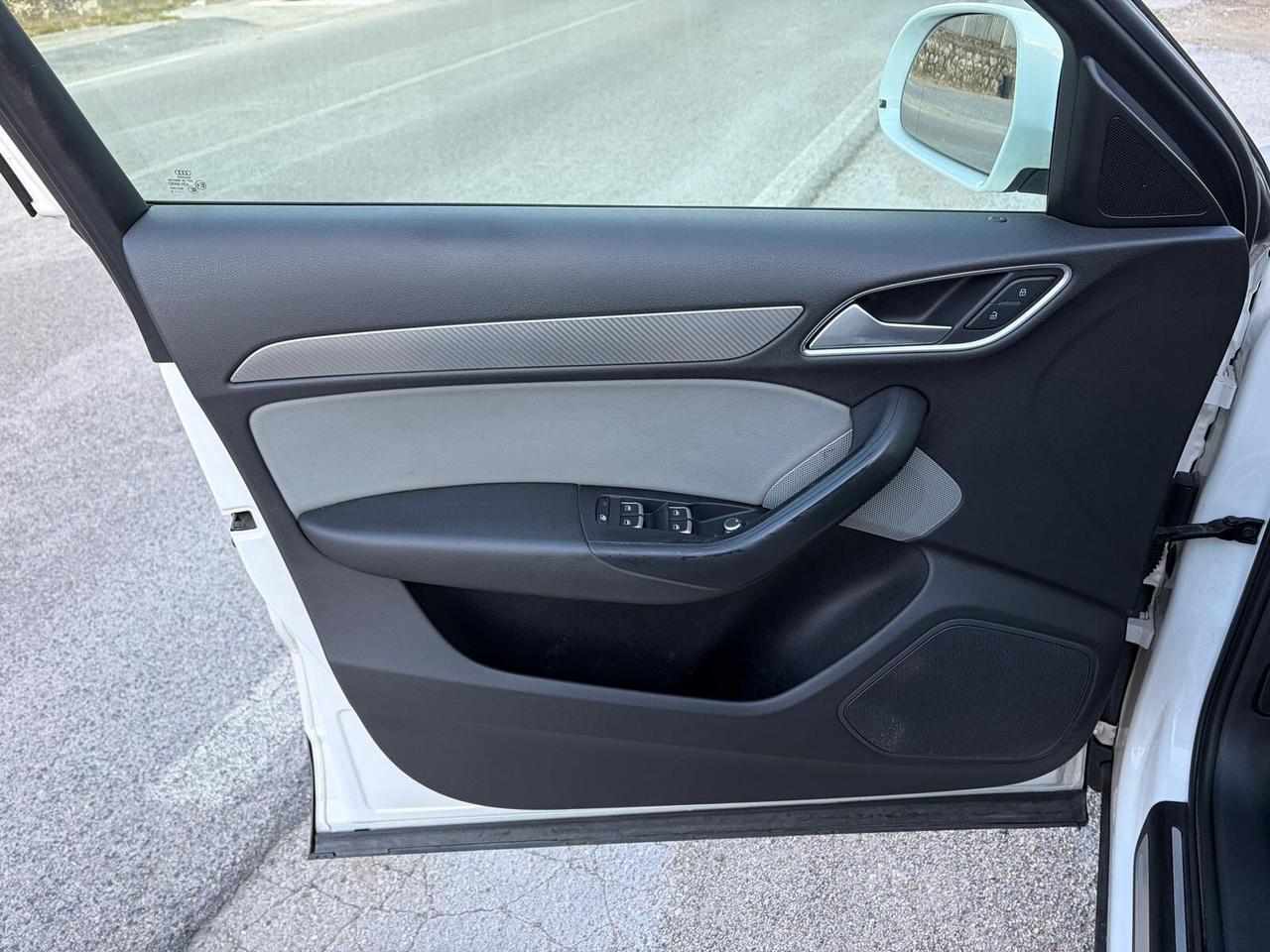 Audi Q3 2.0 TDI 150CV quattro S tronic tetto edition Design