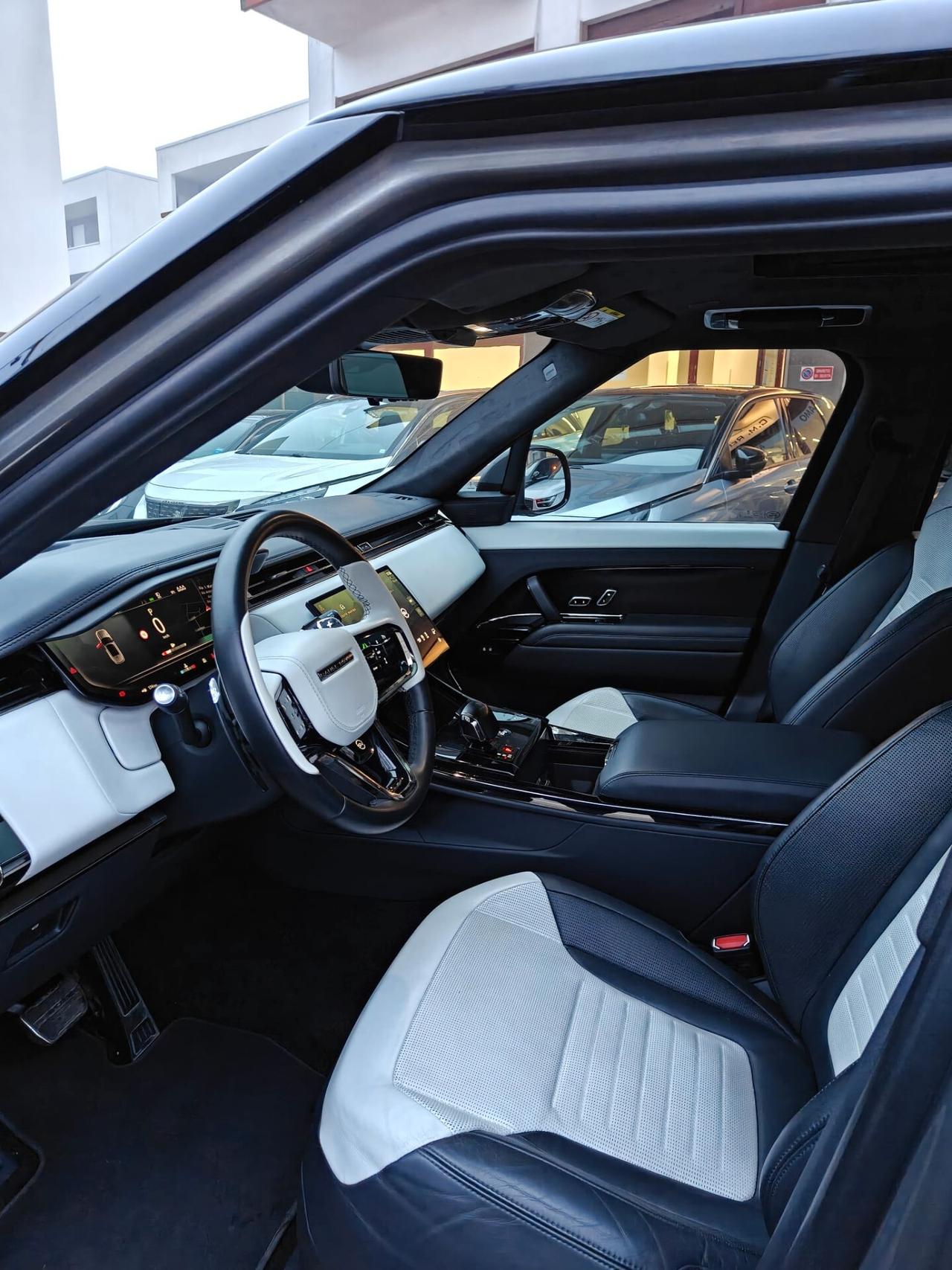 Land Rover Range Sport 4.4 V8 635 CV SV Edition One